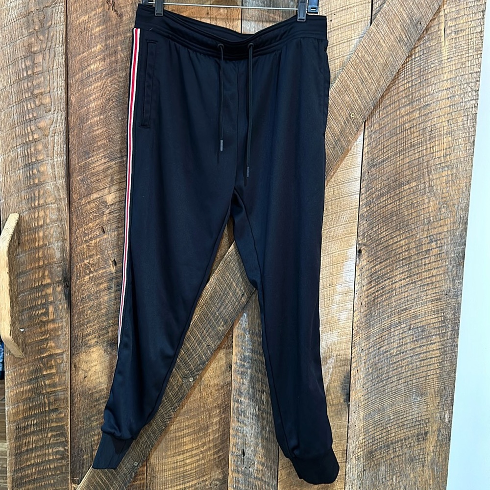 American Eagle outfitters men’s activewear, joggers size medium black - Picture 1 of 7